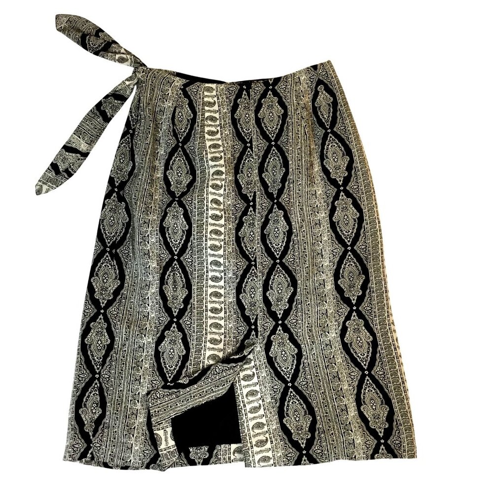 Talbots Petite Silk Wrap Skirt Size 8P Black White Midi Paisley Boho Lined Tie - Picture 2 of 7